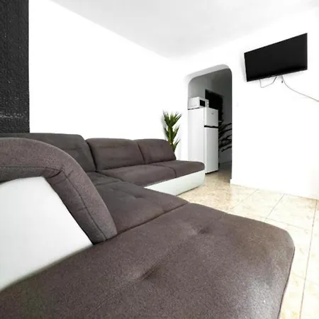 Hotel apartamentowy Azzure