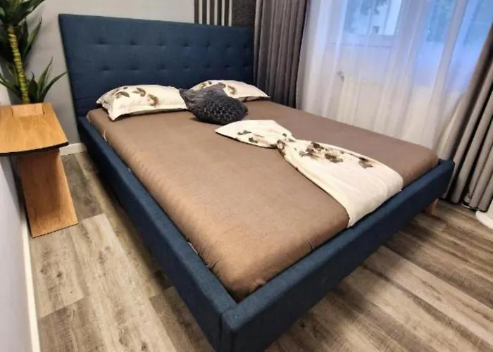 Azzure מלון דירות