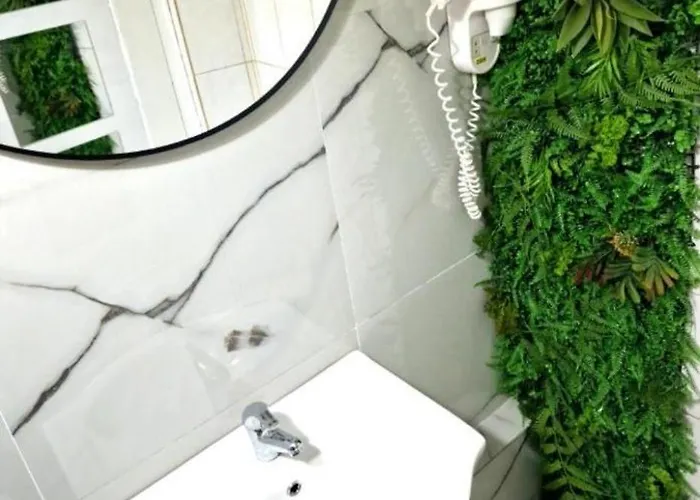 Azzure מלון דירות קונסטנצה